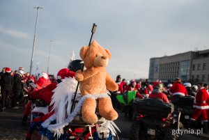 Przejazd przez Gdynię w ramach 23. edycji akcji &bdquo;Mikołaje na motocyklach&rdquo; (fot. Paweł Budziński)