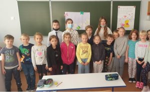 Na zdjęciu widać, że pomysł na integrację spodobał się obydwu grupom w ZSP 2// fot. ZSP nr 2