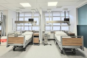 Jedna z sal zmodernizowanego Oddziału Chirurgii Ogólnej Szpitala św. Wincentego a Paulo w Gdyni