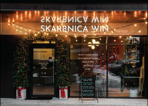 Skarbnica Win – 3. miejsce w konkursie na najlepszą witrynę świąteczną w Gdyni