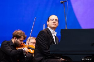 Yehuda Prokopowicz podczas koncertu &bdquo;Chopin na Open&rsquo;erze&rdquo; 