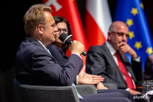 Debata poświęcona pamięci Pawła Adamowicza w ramach Międzynarodowego Forum Obywatelskiego // fot. Piotr Hukało