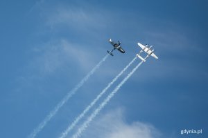 Konkursowym zmaganiom towarzyszyły pokazy lotnicze // fot. Karol Stańczak