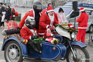 Akcja "Mikołaje na motocyklach" na ulicach Gdyni // fot. Michał Puszczewicz