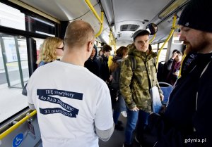 Do udziału w wyborach do Rad Dzielnic zachęcali m.in. kandydaci do Rady Dzielnicy Leszczynki: Marzena Adamowska, Łukasz Strzałkowski i Michał Sulewski  // fot. Kamil Złoch