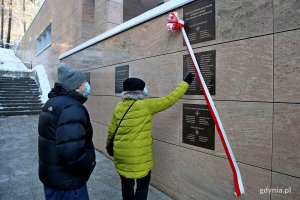 Pod ogólną inskrypcją „Walczyli o Niepodległość, budowali Gdynię, spoczywają na tym cmentarzu” wymieniono nazwiska 42 powstańców wielkopolskich, 8 uczestników wojny polsko-bolszewickiej i 7 powstańców śląskich//fot. Przemysław Kozłowski