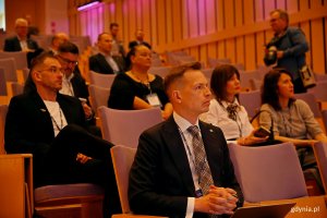 Uczestnicy 14. edycji konferencji Transport Week w jednej z sal Pomorskiego Parku Naukowo-Technologicznego Gdynia