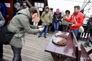 Uczestnicy wypłynęli w krótki rejs po zatoce /fot. Paweł Kukla
