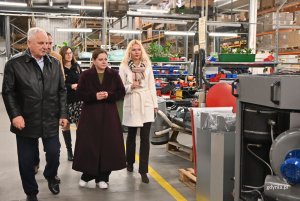 Na zdjęciu: prezydent Gdyni Aleksandra Kosiorek, wiceprezydent Gdyni Tomasz Augustyniak, prezes Joanna Koniarek-Majkowska, właściciel Janusz Kuszyński (fot. Magdalena Starnawska)