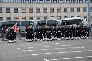 28 listopada przy Nabrzeżu Pomorskim odbyła się uroczystość podniesienia bandery na okręcie ORP Kormoran // fot. Michał Puszczewicz