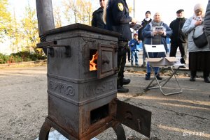 Funkcjonariusze EkoPatrolu Straży Miejskiej w Gdyni spotkali się z mieszkańcami Leszczynek // fot. Michał Puszczewicz