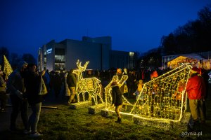 Gdyńskie mikołajki w muszli koncertowej na placu Grunwaldzkim (fot. Kamil Złoch)