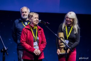 Krystyna Palmowska odbiera Super Kolosa (fot. Karol Stańczak)