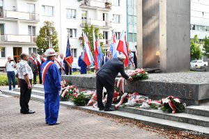 Sobotnie uroczystości pod pomnikiem, fot. Michał Puszczewicz