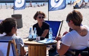 Akcja  „440 kilometrów po zmianę” zawitała na gdyńskiej plaży, fot. Kamil Złoch