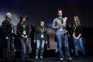 Sobota, drugi dzień, Michał Ciszewski, Marcin Czart, Agata Klewar, Andrzej Porębski, Ewa Wójcik - laureaci Kolosa za rok 2018 w kategorii "Eksploracja jaskiń",fot. Przemysław KozłowskiSobota, drugi dzień Ogólnopolskich Spotkań Podróżników, Żeglarzy i Alpinistów oraz wręczenie pierwszych Kolosów, fot. Przemysław Kozłowski