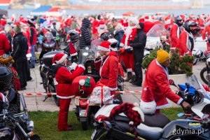 Przejazd przez Gdynię w ramach 23. edycji akcji &bdquo;Mikołaje na motocyklach&rdquo; (fot. Paweł Budziński)