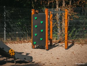 Zmodernizowany plac zabaw przy SP 44 w Gdyni