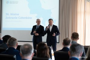 Na zdjęciu starosta kartuski Bogdan Łapa i wójt Chmielna Michał Melibruda (fot. Natalia Kawalerowicz)