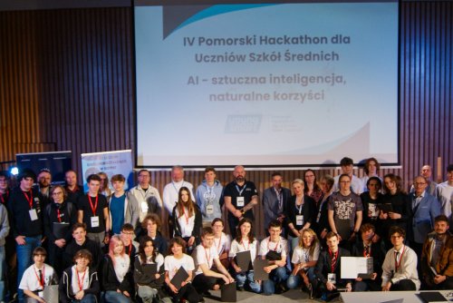 Uczestnicy Hackathonu // fot. materiały Samorządu Uczniowskiego XVII LO