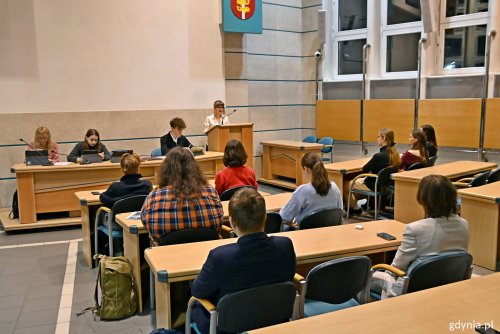 Młodzieżowa Rada Miasta Gdyni podczas jednego z posiedzeń (fot. Magdalena Czernek)
