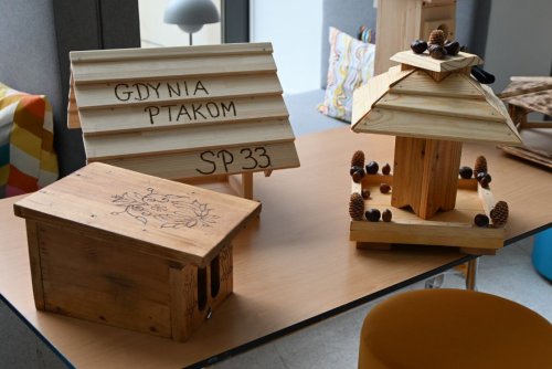Prace laureatów i osób wyróżnionych podczas ubiegłorocznej edycji konkursu „Zapraszamy ptaki do Gdyni” (fot. Magdalena Starnawska)