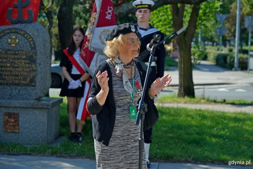 Krystyna Kodymowska ps. Stokrotka - gdynianka, uczestniczka powstania warszawskiego podczas uroczystości upamiętniających 81. rocznicę wybuchu powstania warszawskiego (fot. Magdalena Czernek)