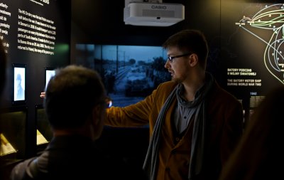 Uczestnicy kongresu zwiedzili wystawy Muzeum Miasta Gdyni, fot. Kamil Złoch