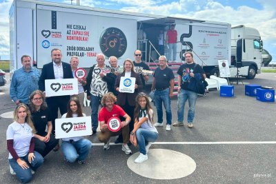 Bezpłatne badania dla mężczyzn w ramach akcji „Panowie! Jazda po zdrowie!” na Molo Południowym, na zdjęciu m.in.: Tomasz Augustyniak, wiceprezydent Gdyni (fot. Magdalena Starnawska)