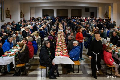 Tradycyjna gdyńska Wigilia u Franciszkanów // fot. Dawid Linkowski