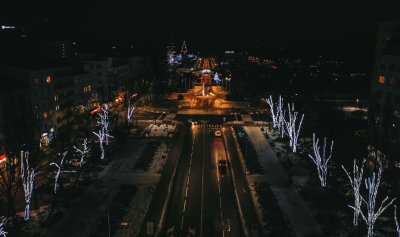 iluminacje świąteczne, widok na miasto z góry