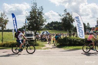 W dwóch miejscach Chwarzna-Wiczlina można było wspólnie kibicować zawodnikom tegorocznego Enea Ironman 70.3 Gdynia, fot. Karol Stańczak