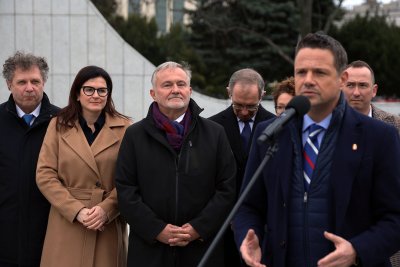 Od prawej: Rafał Trzaskowski, prezydent Warszawy, Wojciech Szczurek, prezydent Gdyni, Aleksandra Dulkiewicz, prezydentka Gdańska, Jacek Karnowski, poseł na Sejm RP, fot. Paweł Marszałkowski 