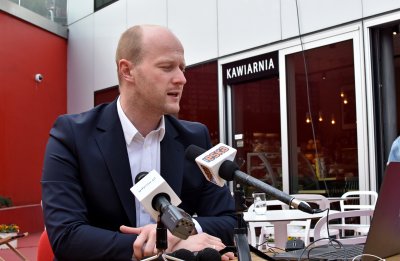 Świetnymi wynikami akcji „Spraw(dź) się na wiosnę” wiceprezydent Bartosz Bartoszewicz podzielił się na poniedziałkowej konferencji prasowej, fot. Kamil Złoch