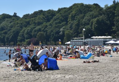 Temperatury zachęcają do plażowania // fot. Marek Urbaniak