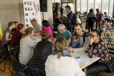 W sobotnim Maratonie Pisania Projektów uczestniczyło kilkudziesięciu mieszkańców // fot. Aleksander Trafas