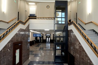 Odrestaurowane wnętrze Dworca Podmiejskiego w Gdynia (fot. Mirosław Pieślak/ PKP SKM)