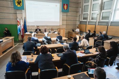 Debata nad „Raportem o stanie miasta Gdyni w 2022 roku” odbędzie się podczas Sesji Rady Miasta Gdyni. Zdjęcie archiwalne // fot. Kamil Złoch