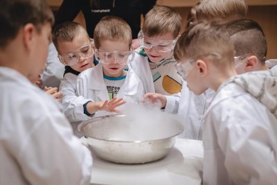 Centrum Nauki Experyment zaprasza młodych miłośników nauki (fot. Tomek Kamiński)