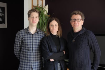 Od prawej: Piotr, Magdalena i Filip Kubiszewscy, którzy tworzą firmę DefiMed // fot. materiały prasowe Gdyńskiego Centrum Wspierania Przedsiębiorczości