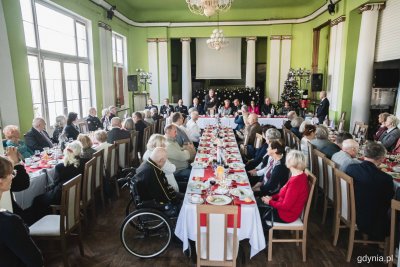 Spotkanie opłatkowe Związku Sybiraków, koło w Gdyni, z udziałem m.in. Prezydenta Gdyni, Wojciecha Szczurka. Fot. Kamil Złoch