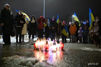 Wiec na Placu Wolnej Ukrainy w czwartą rocznicę napaści Rosji na Ukrainę (fot. Michał Puszczewicz)