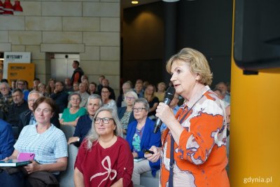Małgorzata Sokołowska to dziennikarka i pisarka, niezrównana narratorka. 8 lipca spotkała się z czytelnikami w Muzeum Miasta Gdyni (fot. Karolina Szypelt)