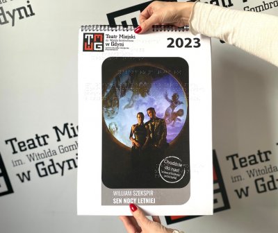Okładka inkluzywnego kalendarza ściennego Teatru Miejskiego na 2023 rok // fot. materiały prasowe
