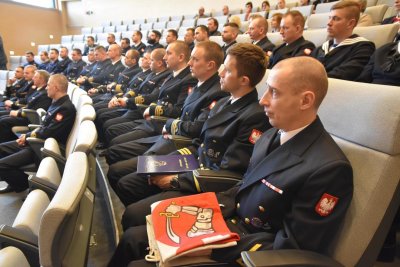 Przekazanie bandery z ORP „Kondor” Muzeum Marynarki Wojennej // fot. Lechosław Dzierżak