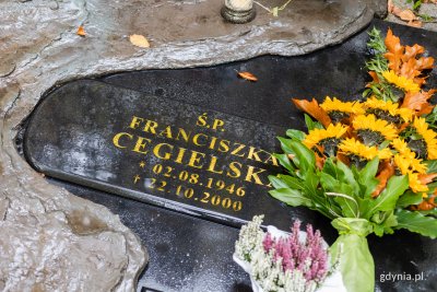 Mogiła Franciszki Cegielskiej na Cmentarzu Witomińskim // fot. Karol Stańczak