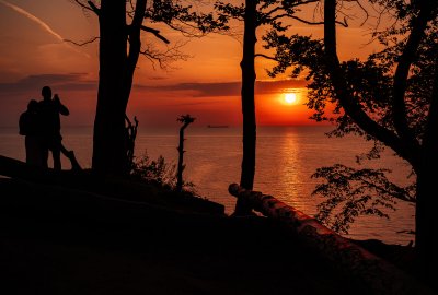 Wschód słońca w Gdyni (fot. Szymon Bąkowski z grupy na FB „Gdynia w obiektywie”)