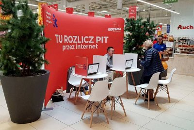 Najbliższa sobota to w Centrum Riviera ostatnia okazja na rozliczenie PIT-u z pomocą pracowników Urzędu Skarbowego, fot. Kamil Złoch