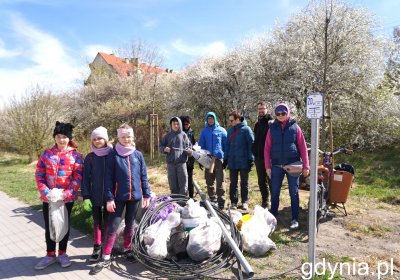 Akcja w Wielkim Kacku: mieszkańców nie wystraszył nawet silny wiatr (fot. Aneta Marczak)
