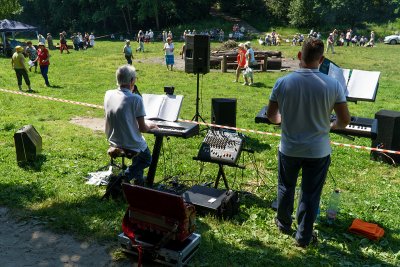 Piknik Miejskich Klubów Seniora na Polance Redłowskiej, zdjęcie archiwalne. Fot. Aleksander Trafas